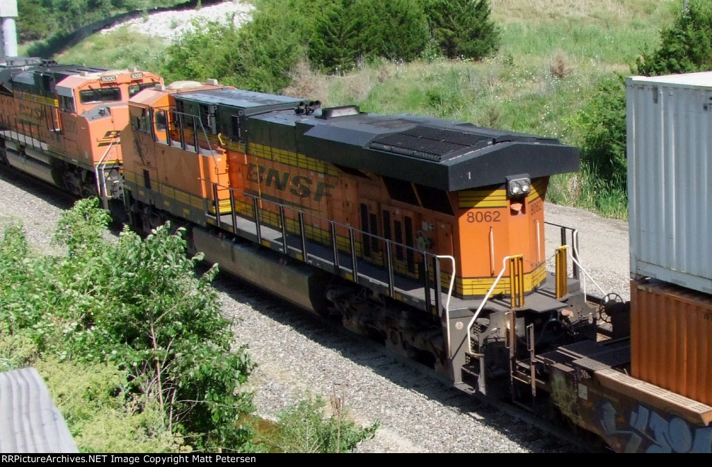 BNSF 8062